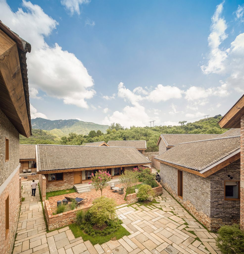 San Sa Village by llLab