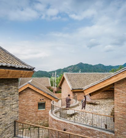 San Sa Village by llLab