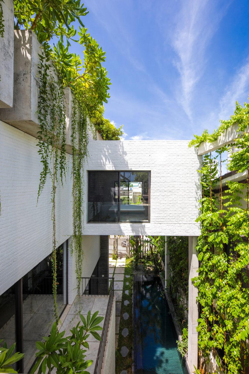 Thang House by Vo Trong Nghia Architects