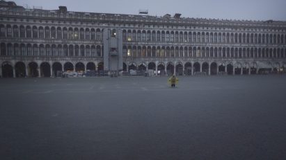 Homo Urbanus by Bêka & Lemoine shows Venice floods in St Mark's Square