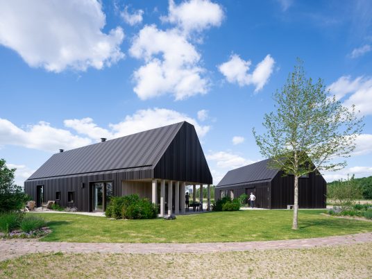 Villa Vught with hidden corridor by Mecanoo