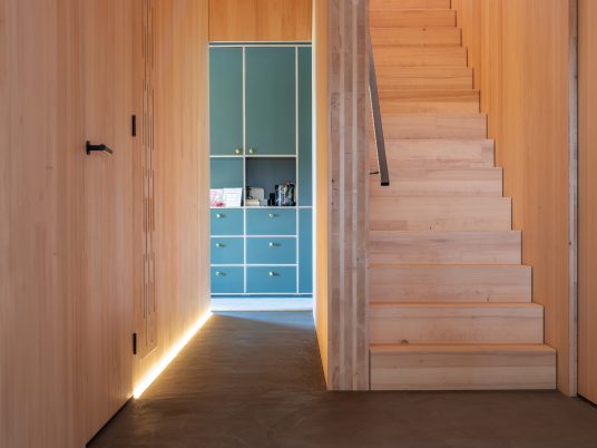 Villa Vught with hidden corridor by Mecanoo
