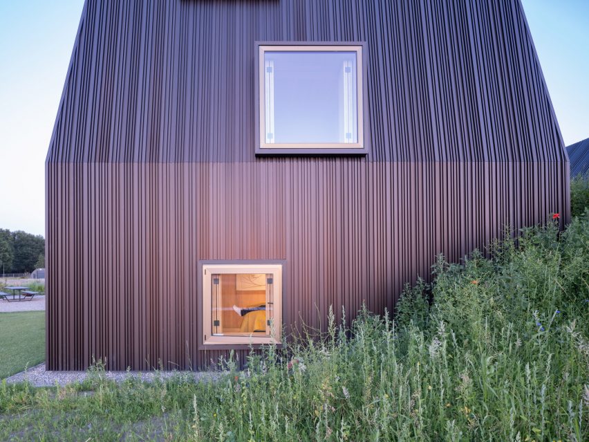 Villa Vught with hidden corridor by Mecanoo