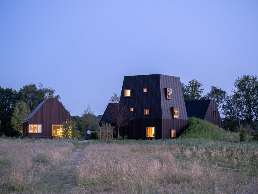 Villa Vught with hidden corridor by Mecanoo