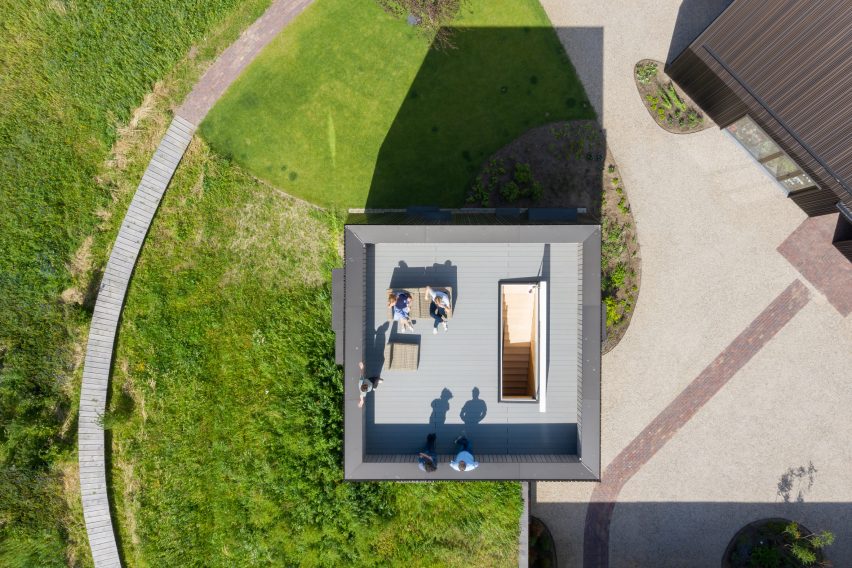 Villa Vught with hidden corridor by Mecanoo