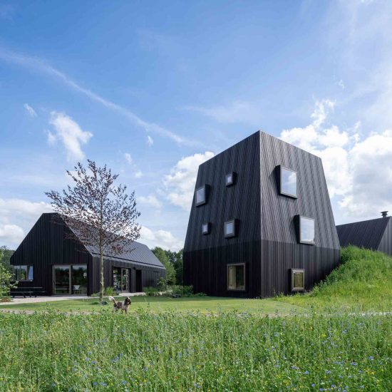 Villa Vught with hidden corridor by Mecanoo