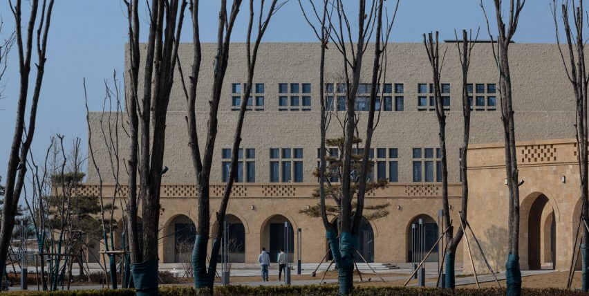 Yan'an University campus building by Architectural Design and Research Institute of Tsinghua University, China