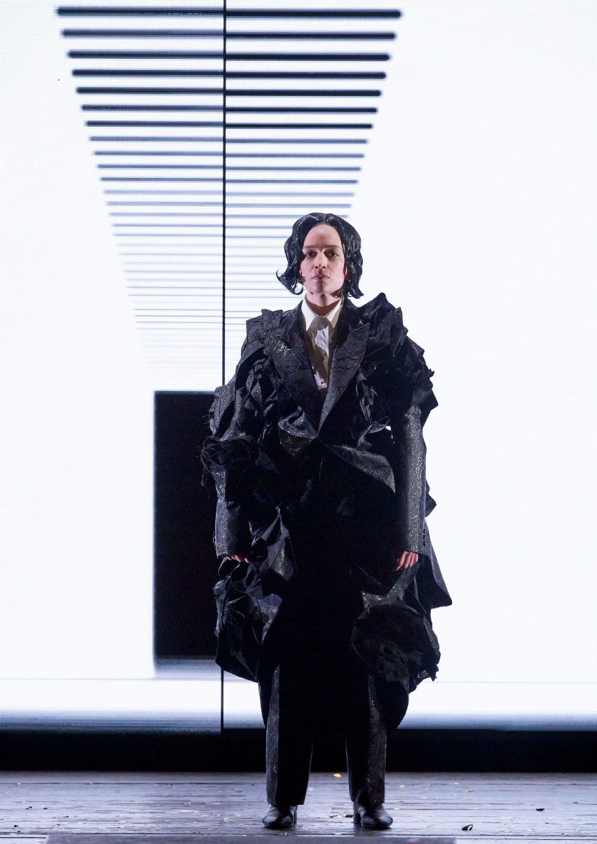 Rei Kawakubo costumes Orlando Vienna State Opera