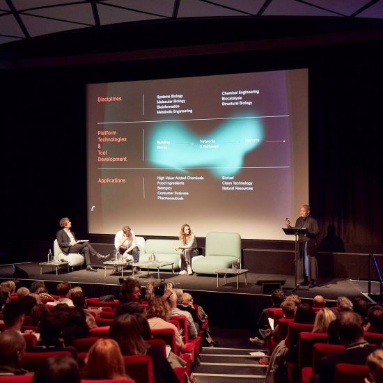 Watch the video of our panel about post-plastic materials at Dezeen Day
