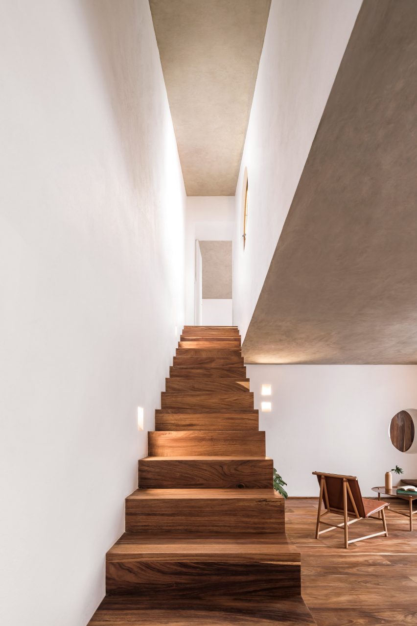 Casa A690 by Fino Lozano