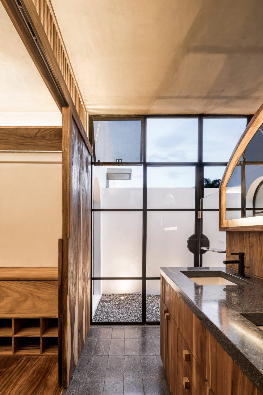 Casa A690 by Fino Lozano