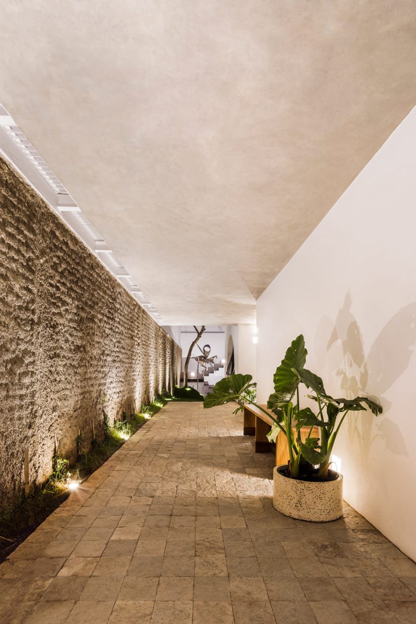 Casa A690 by Fino Lozano
