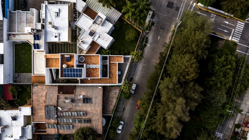 Casa A690 by Fino Lozano
