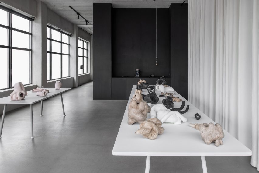 Alien Autopsy ceramics by Åsa Stenerhag