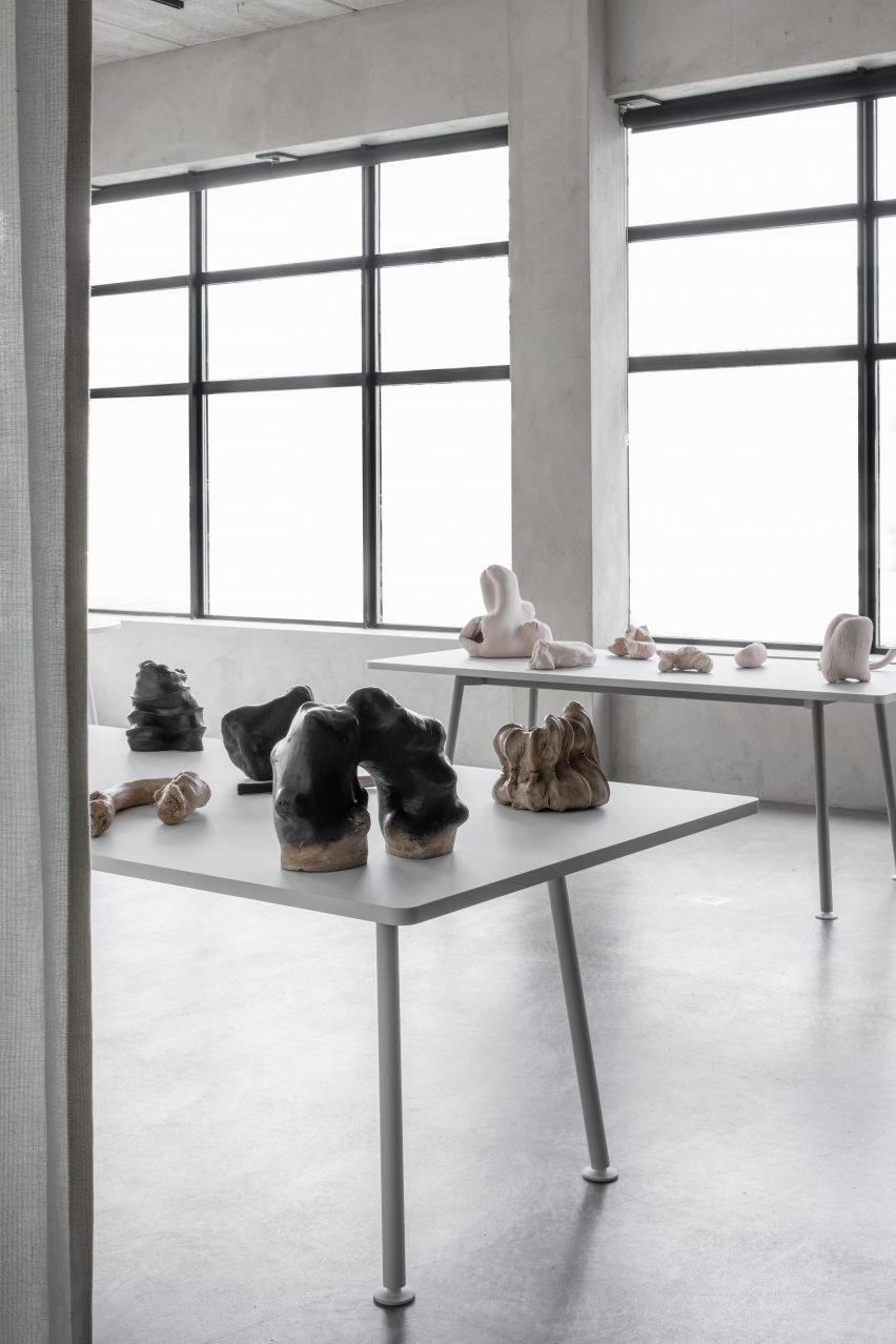 Alien Autopsy ceramics by Åsa Stenerhag