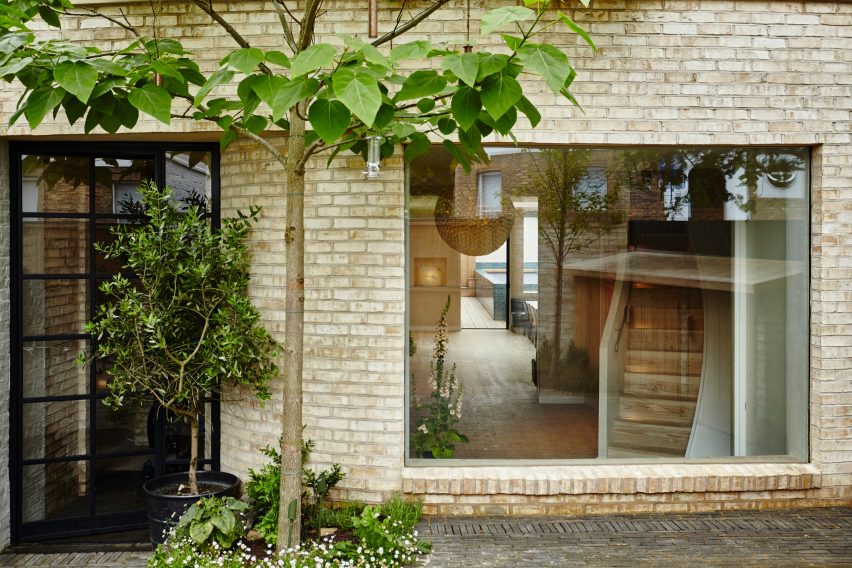 Alex Michaelis house in London