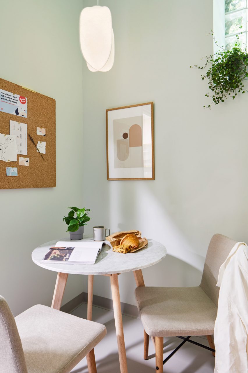 Bond Vet by Islyn Studio