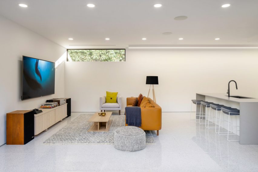 Bridge House by Dan Brunn Architecture