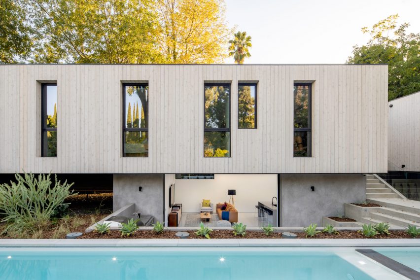 Bridge House by Dan Brunn Architecture