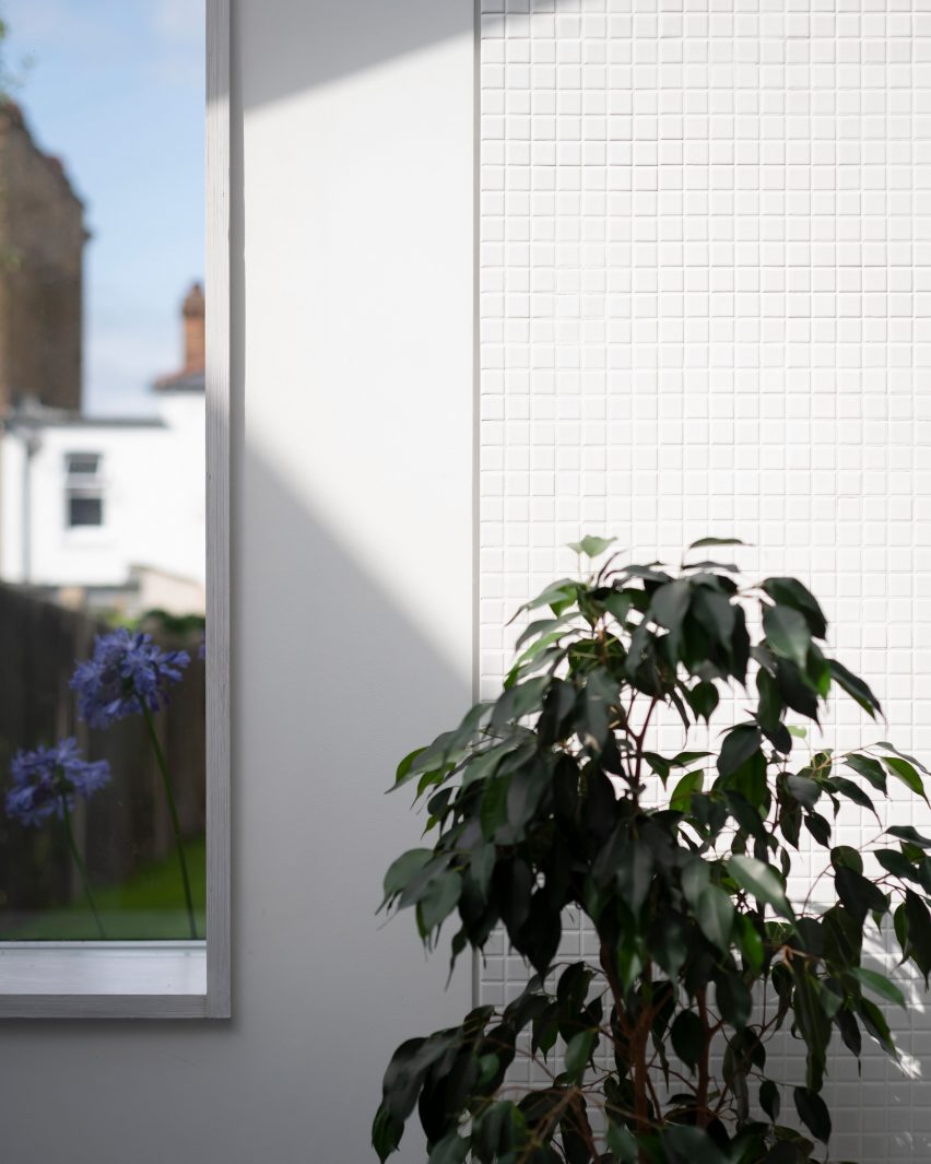 A Brockley Side London house extension and renovation by CAN