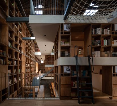 Capsule Hotel by Atelier Tao+C