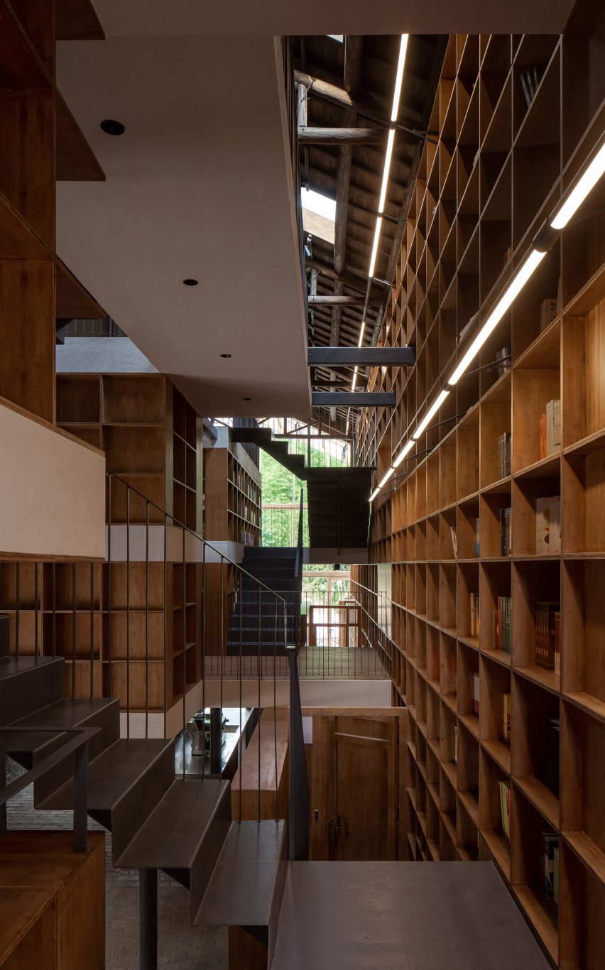Capsule Hotel by Atelier Tao+C