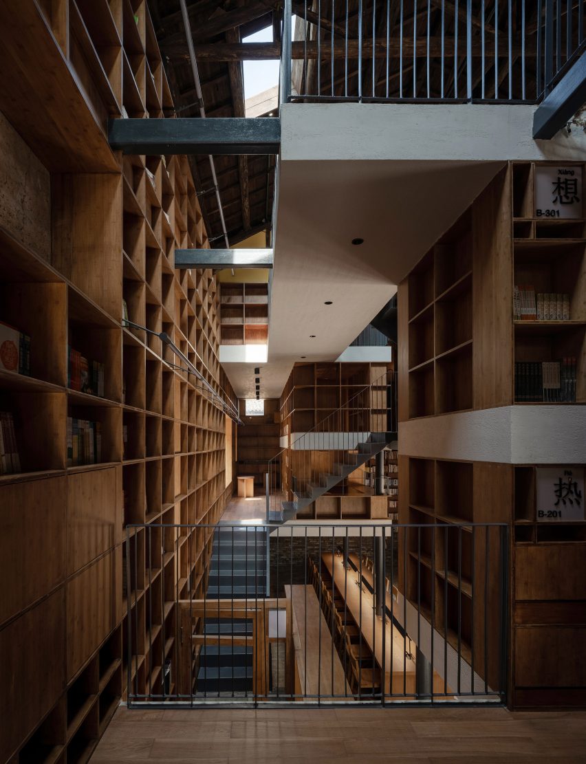 Capsule Hotel by Atelier Tao+C