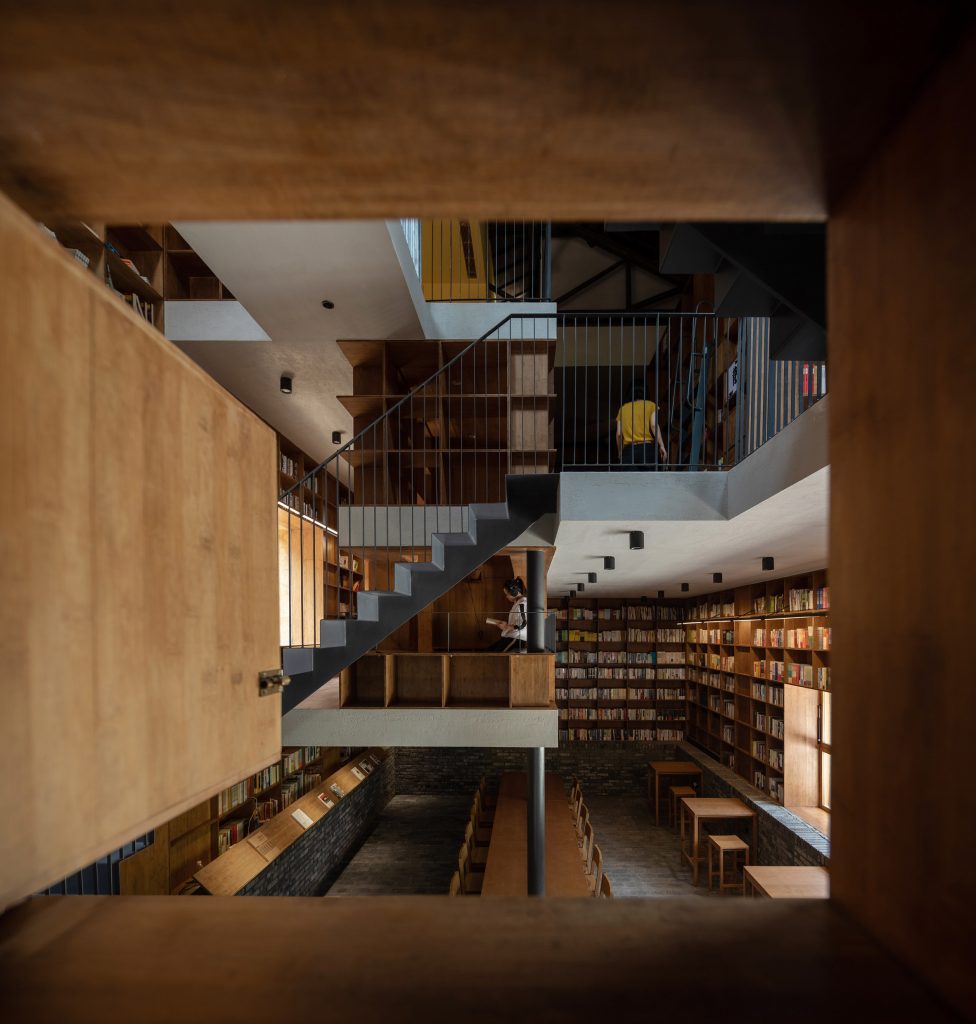 Capsule Hotel by Atelier Tao+C