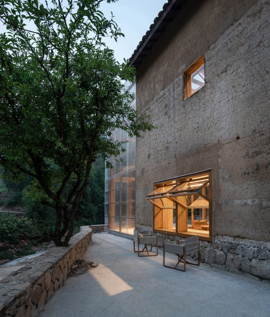 Capsule Hotel by Atelier Tao+C