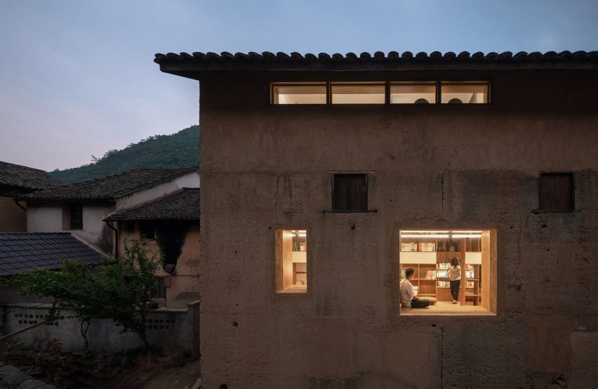 Capsule Hotel by Atelier Tao+C