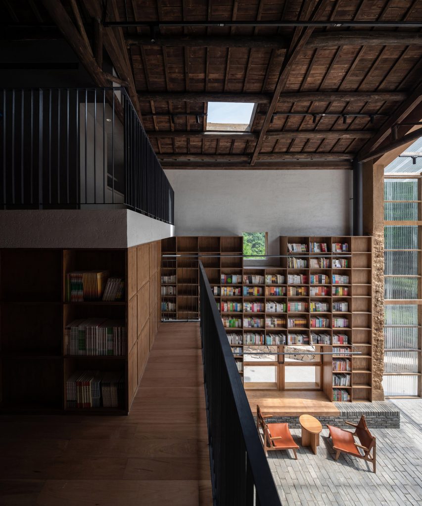 Capsule Hotel by Atelier Tao+C