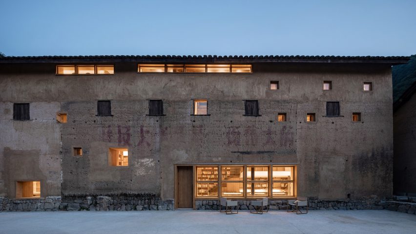 Capsule Hotel by Atelier Tao+C