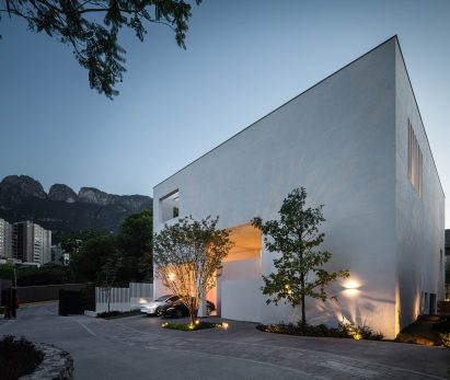 Casa Ombra by Cadaval and Sola Morales