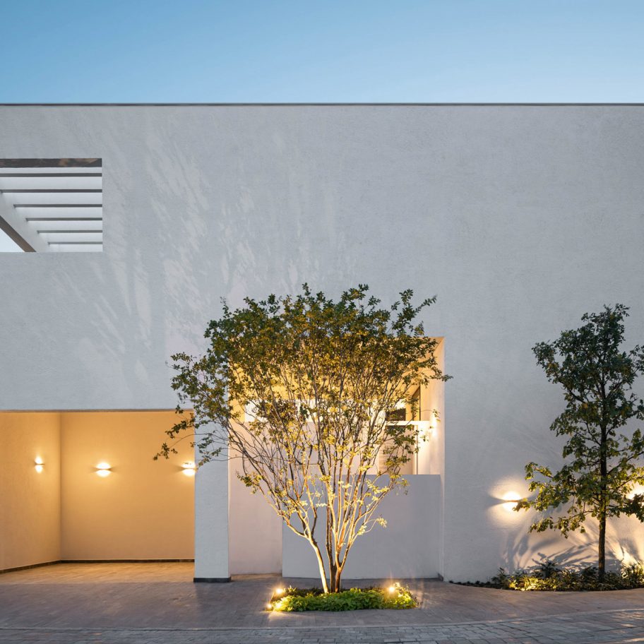 Casa Ombra by Cadaval and Sola Morales