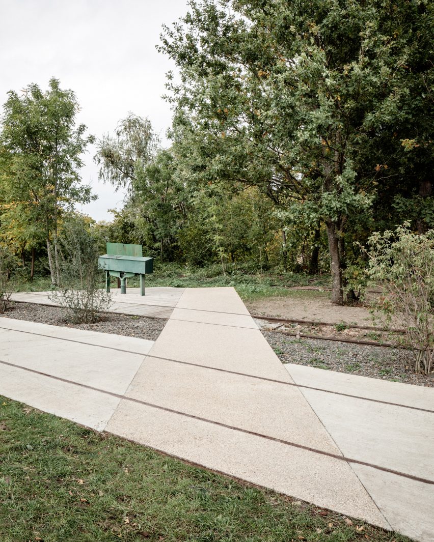 Chemin des Carrières by Reiulf Ramstad Arkitekter