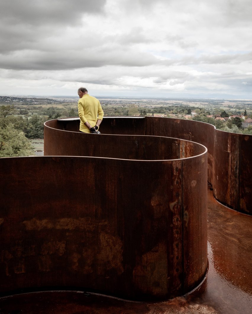 Chemin des Carrières by Reiulf Ramstad Arkitekter