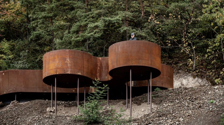 Chemin des Carrières by Reiulf Ramstad Arkitekter