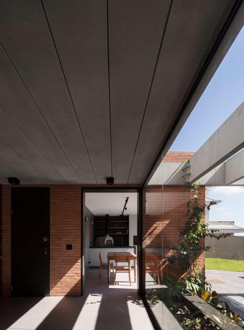 Courtyard House​ by Bernardo Richter