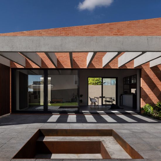 Courtyard House​ by Bernardo Richter