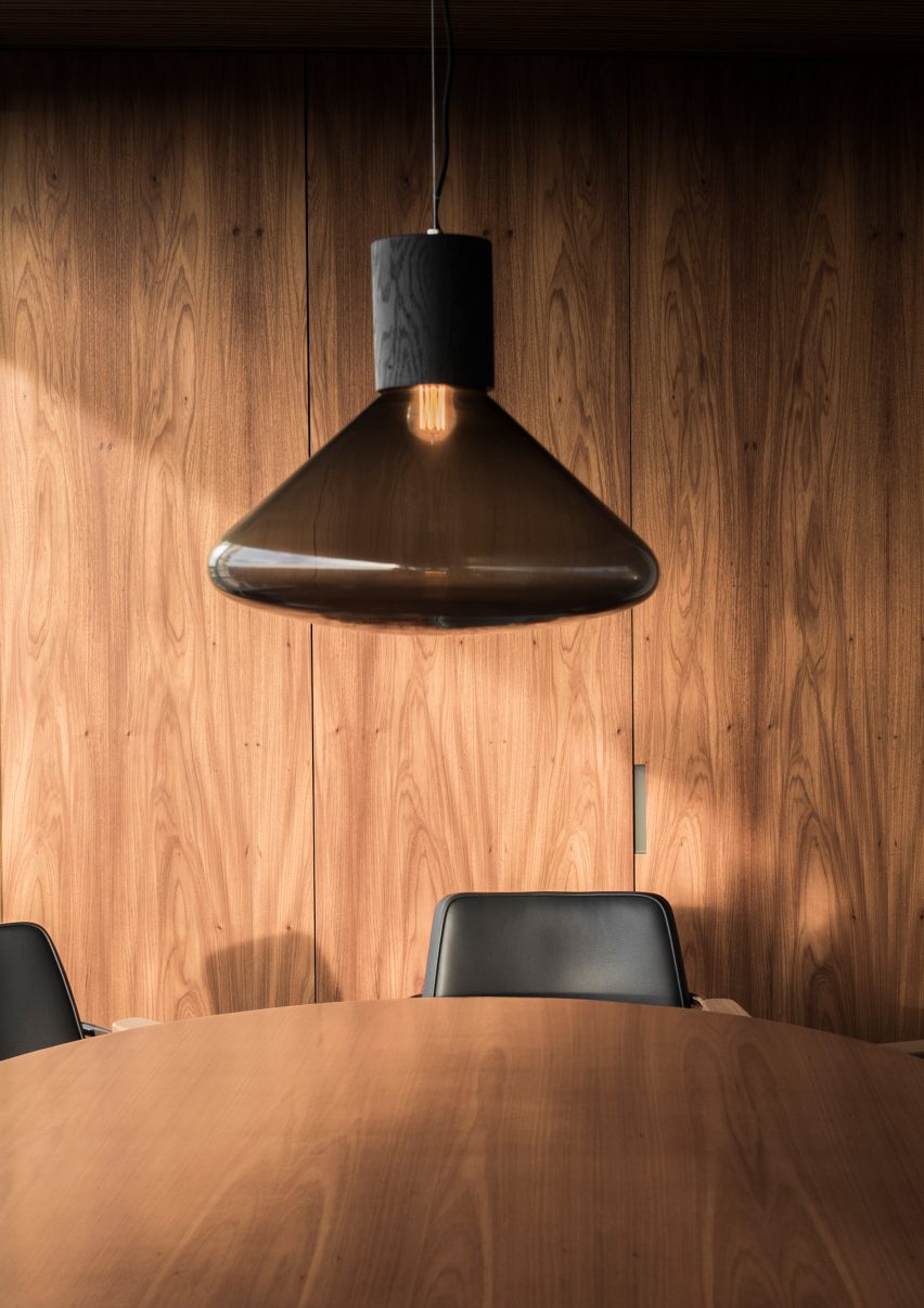 Flat 12 by MK27