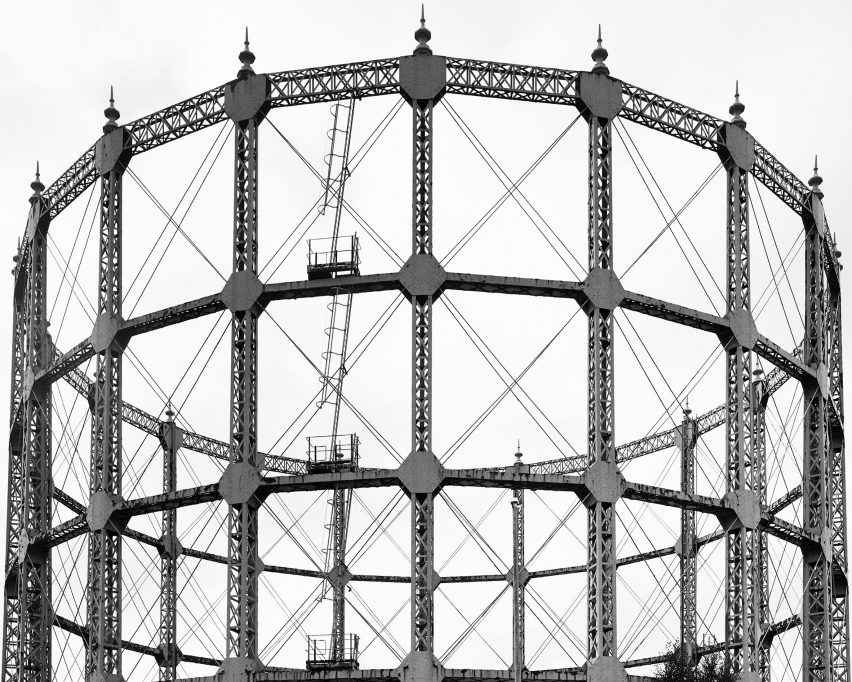 Offgrid: photographs of UK gas holders by Richard Chivers