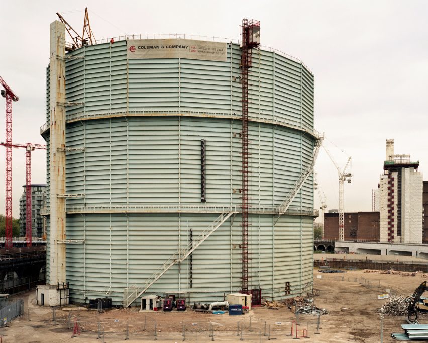 Offgrid: photographs of UK gas holders by Richard Chivers