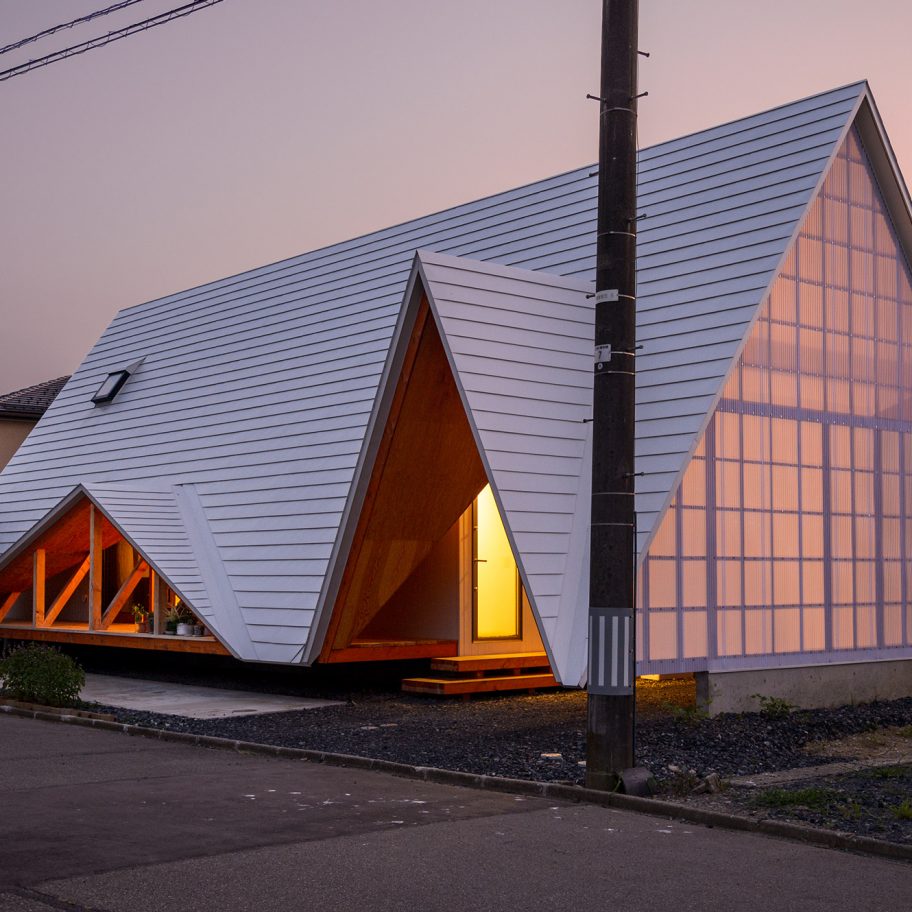 Hara House by Takeru Shoji Architects