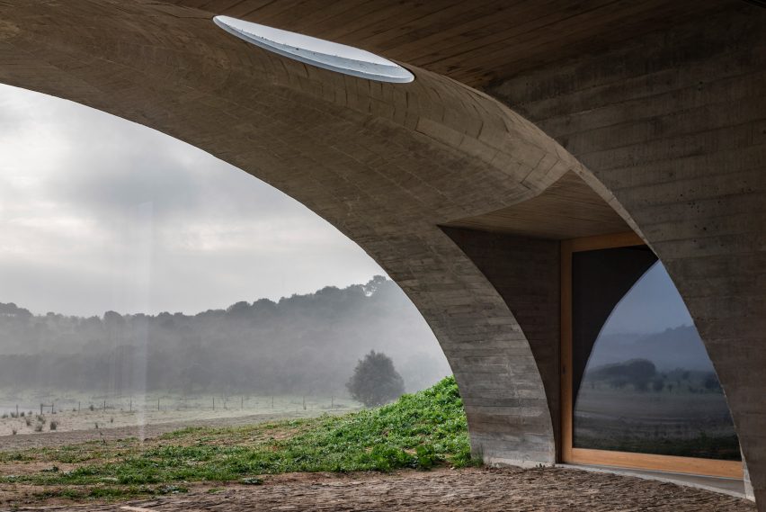 Monsaraz by Aires Mateus