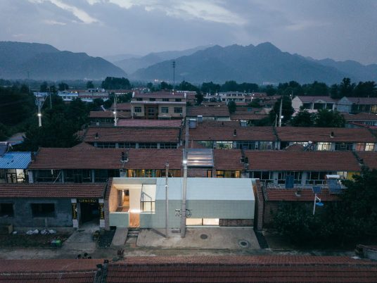 Intertwine House by Wonder Architects