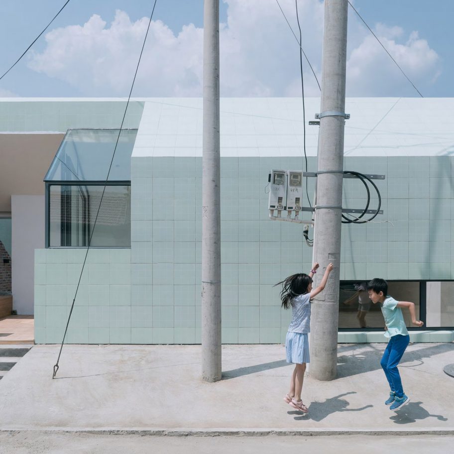 Intertwine House by Wonder Architects