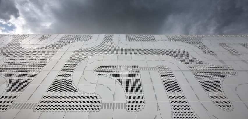 Lego car park in Billund by CEBRA 