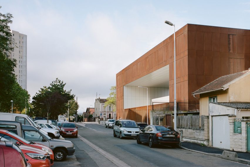 Minimum security prison in Nanterre by Local Architecture Network LAN