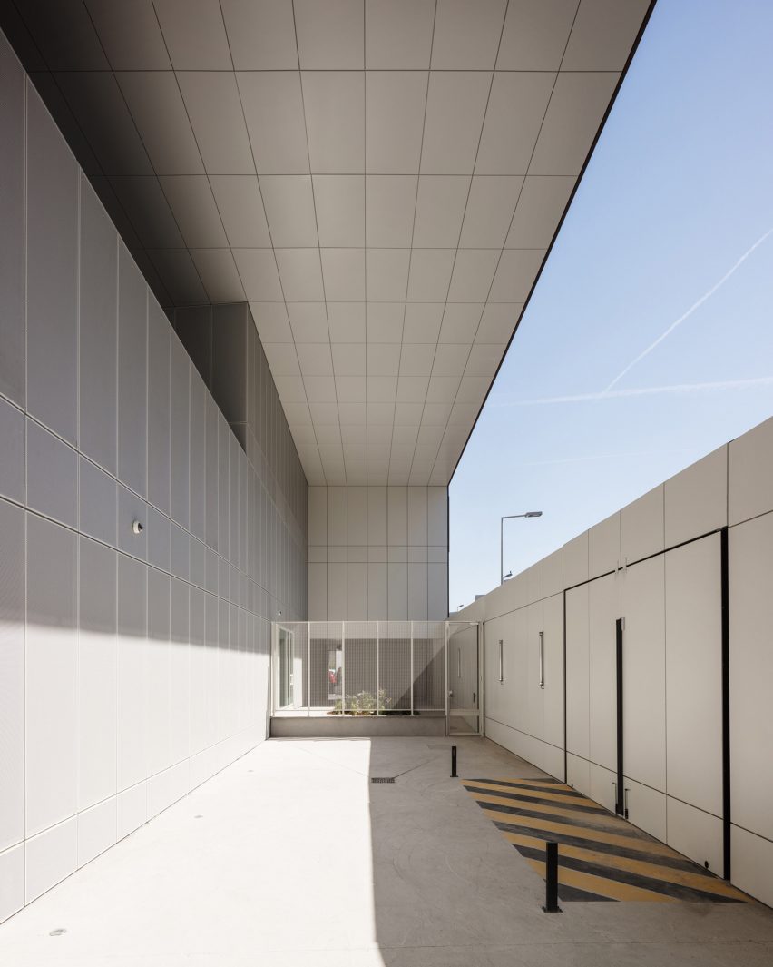 Minimum security prison in Nanterre by Local Architecture Network LAN