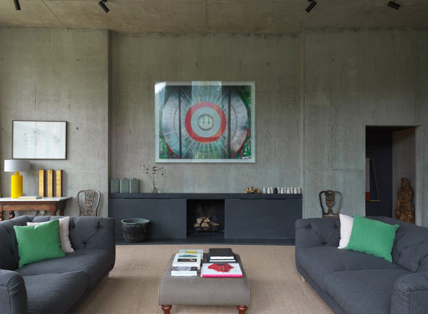 Nithurst Farm by Adam Richards in England, UK